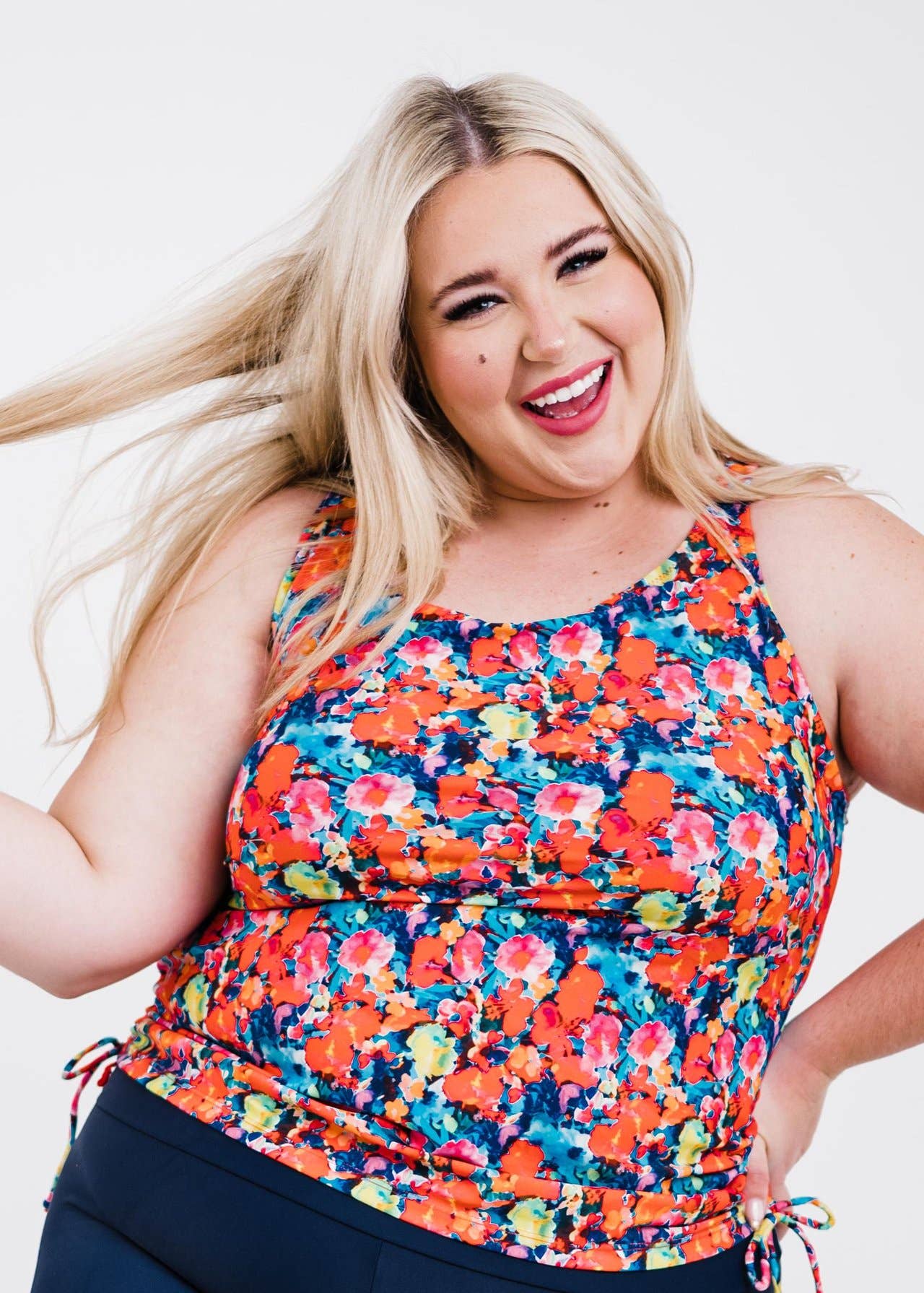 Calypsa – wholesale Bikiniöverdelar – Dam – Maya Tankini-bikinitopp med avtagbara kupor - Blommönster7