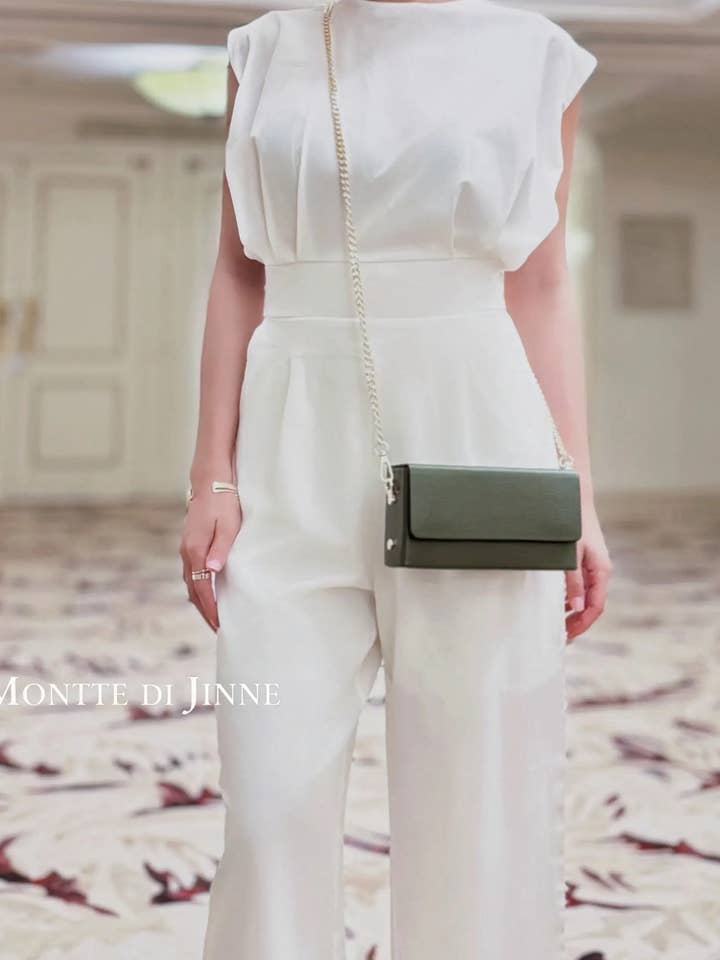 Genuine Leather Chain Wallet Clutch – Compact & Chic for wholesale by MONTTE DI JINNE