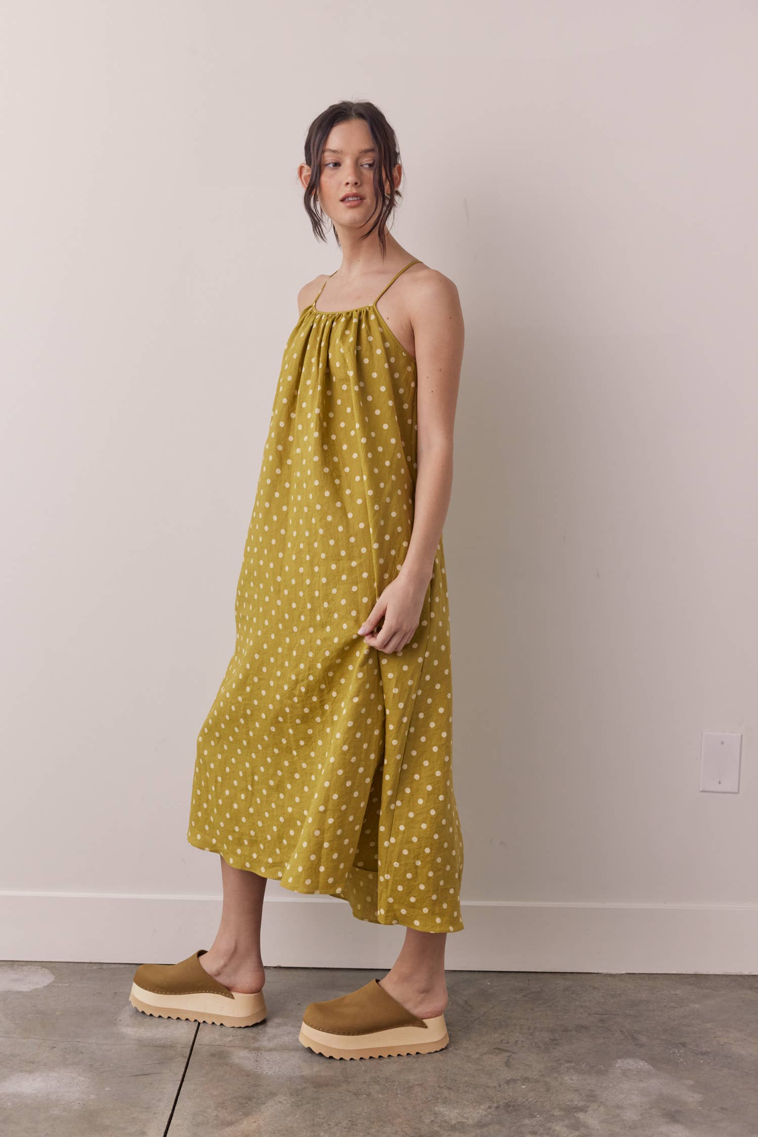 Moss Linen Polka dot back tie ankle dress for wholesale on Faire5