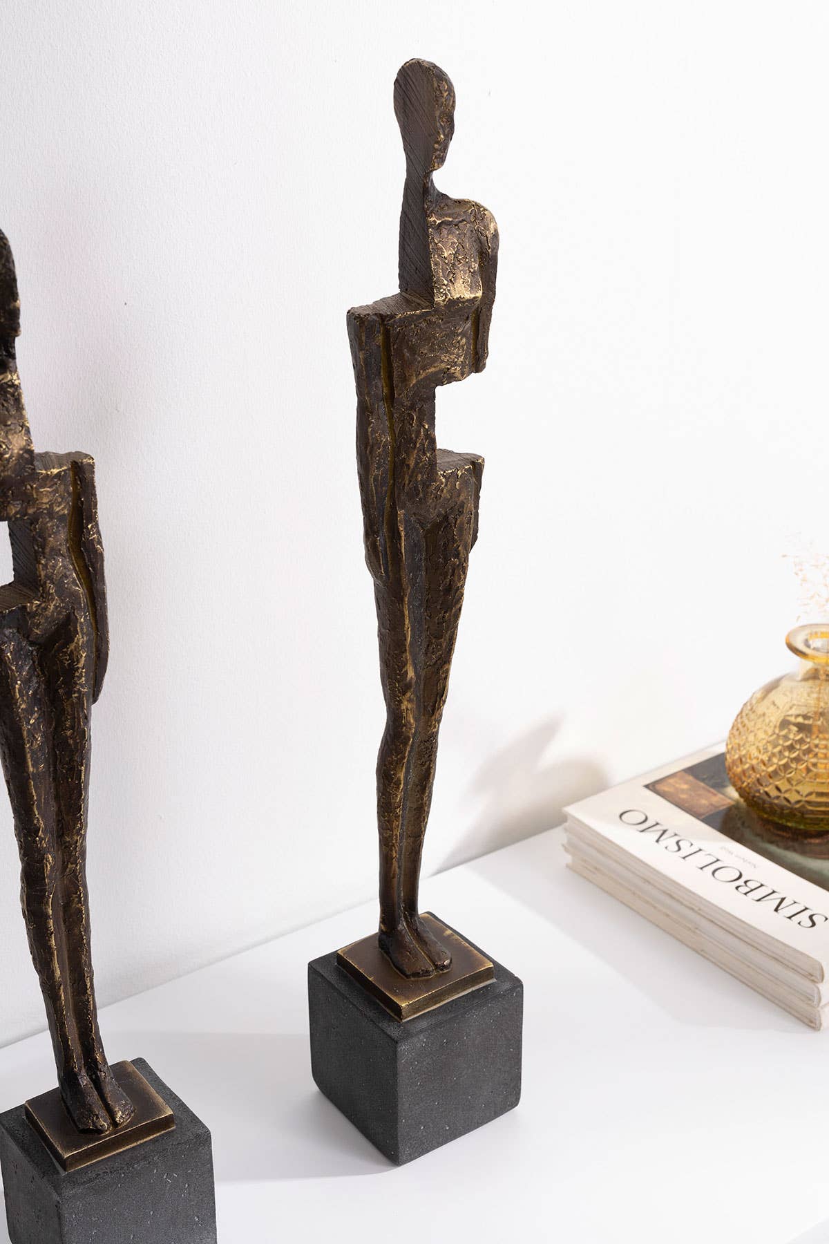 Gdeco - Wholesale Sculpture - Polyresin Sculpture, Human Figure with Bronze Effect and Foot with Gray Stone Effect, 8*53*8 Cm.0