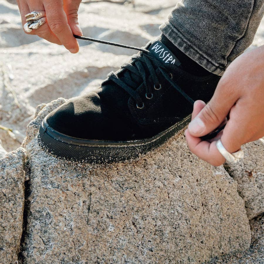 Wasted Shoes - Wholesale Boots - Women's - Stubby Black1