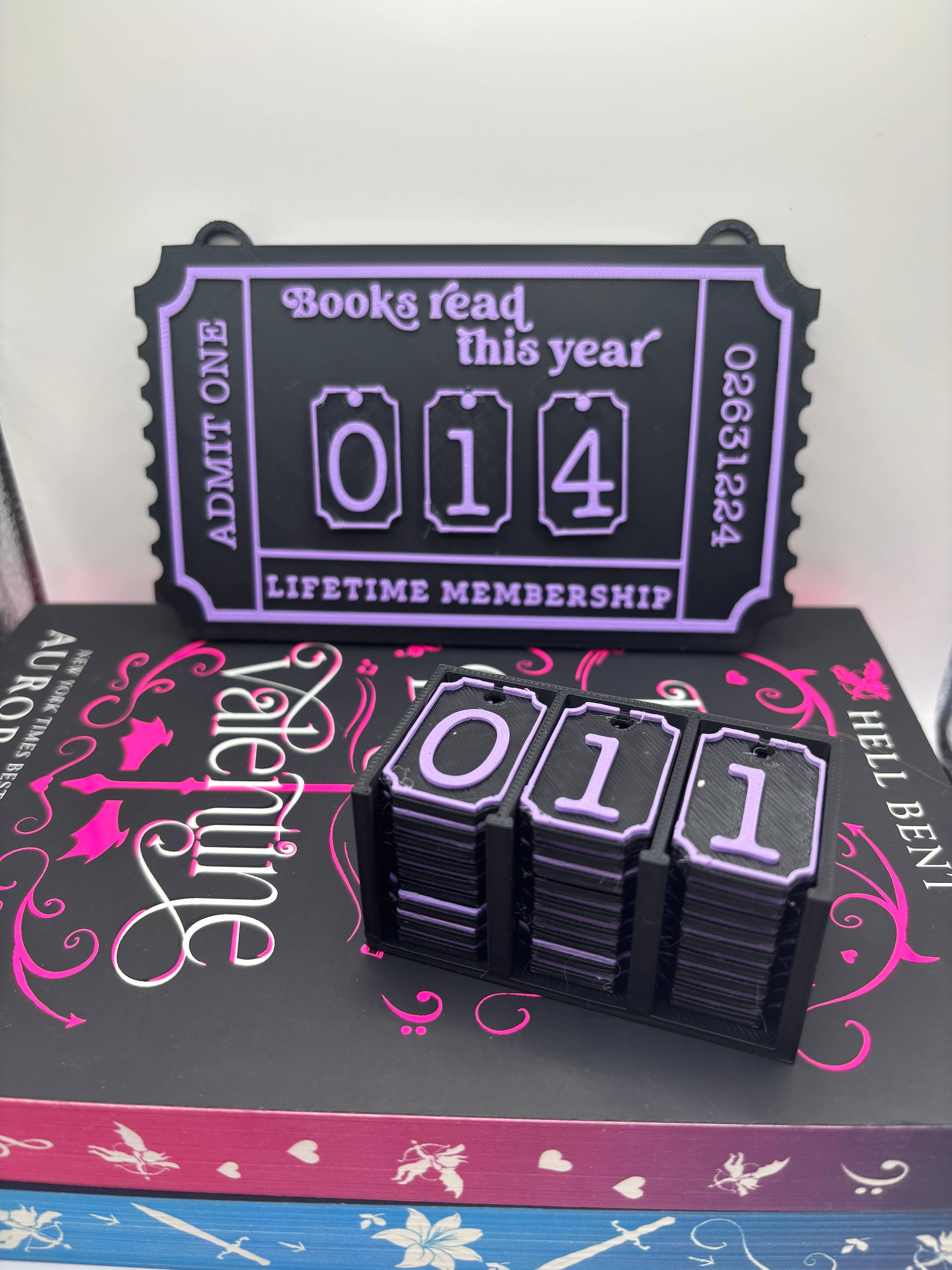 Stella Cake Creations - Wholesale Book Holder - Hanging Book Counter with Numbers and Number Holder1