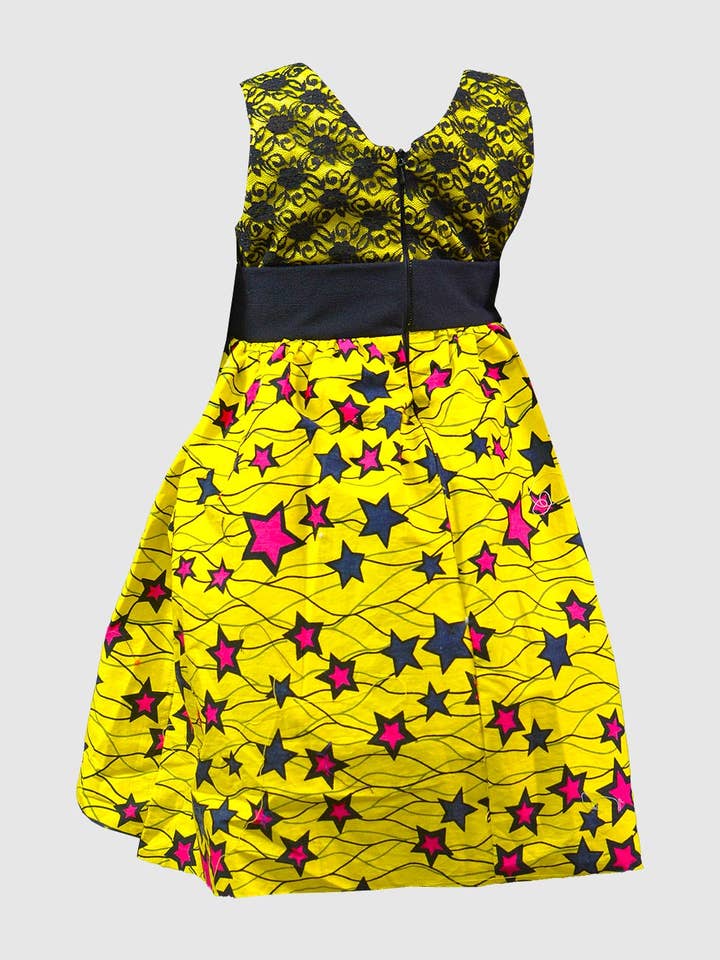 Kleid Ankara mit Spitze für den Großhandel von Nora's Needle
