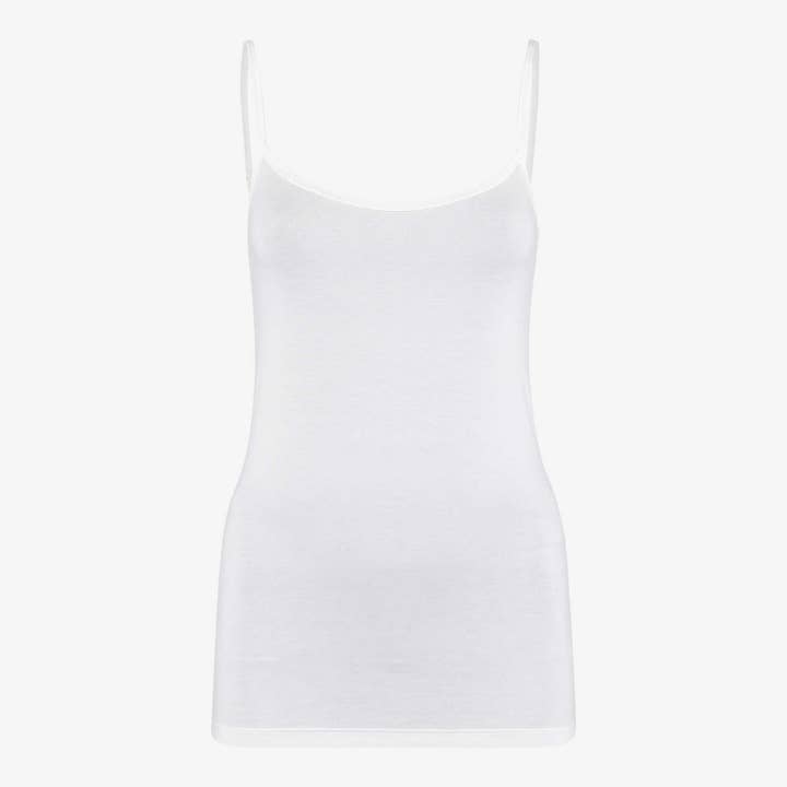 St Lara vit för wholesale av Saint Basics