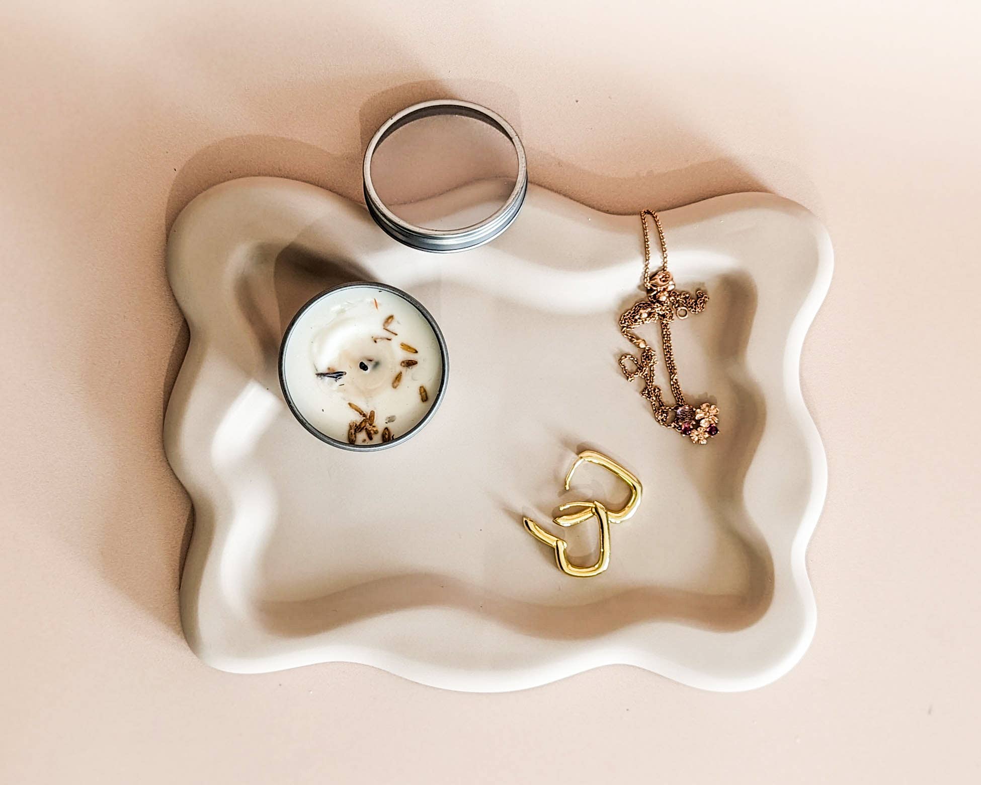 The Sage Rose Studio – wholesale Jewellery dish – Wavy Rectangle trinket dish, modern aesthetic candle tray7