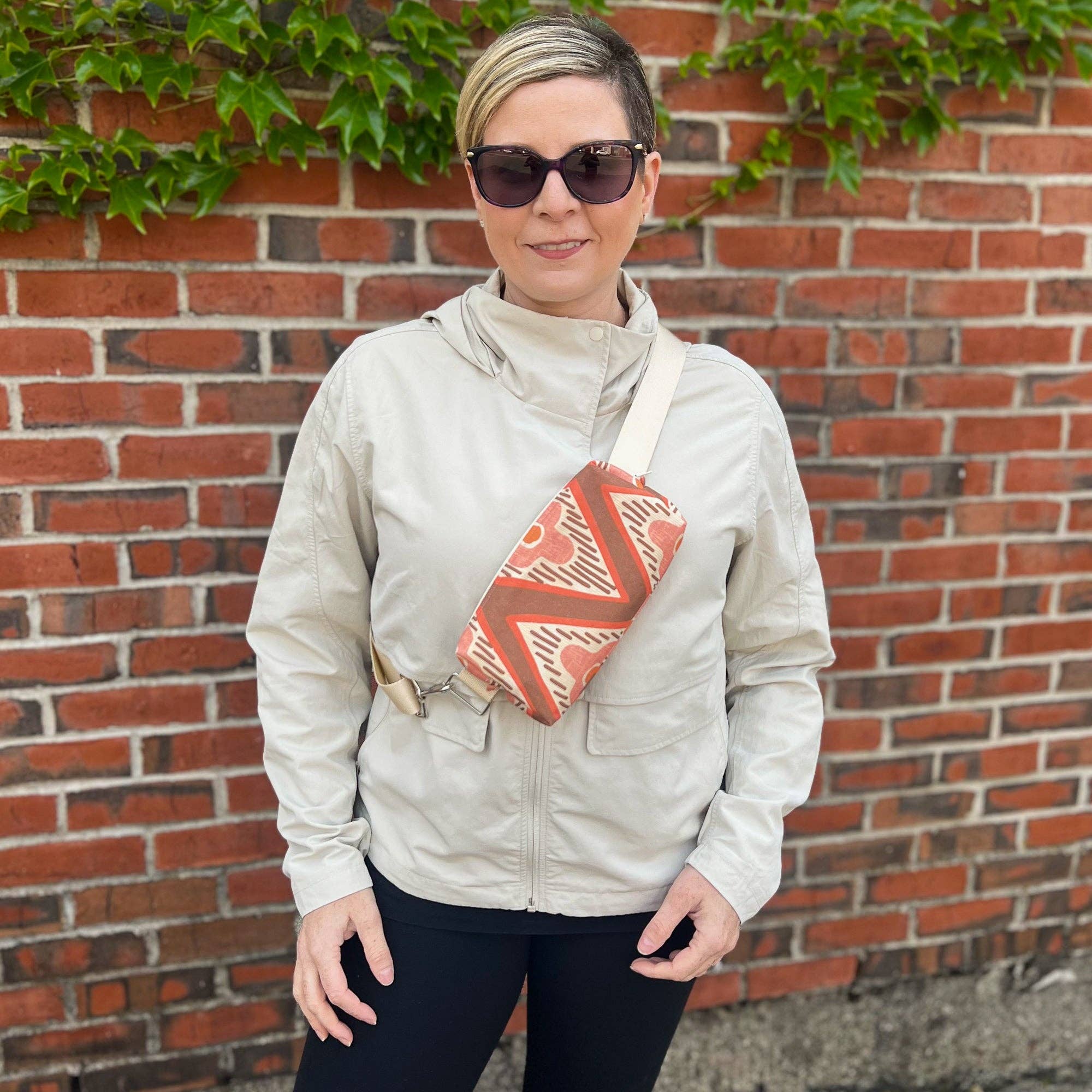 Crosscut Sewing Co. - Wholesale Belt Bag - Women's - Belt Bag Sewing Kit - Supplies, Printed Pattern and Video Tutorial23