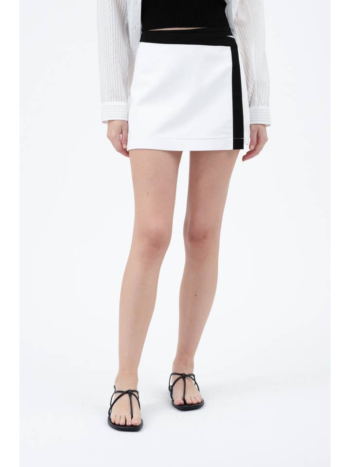 The Workshop Studio - Wholesale Skirt - Women's - CONTRAST TRIM WRAP MINI SKIRT WITH SHORTS
