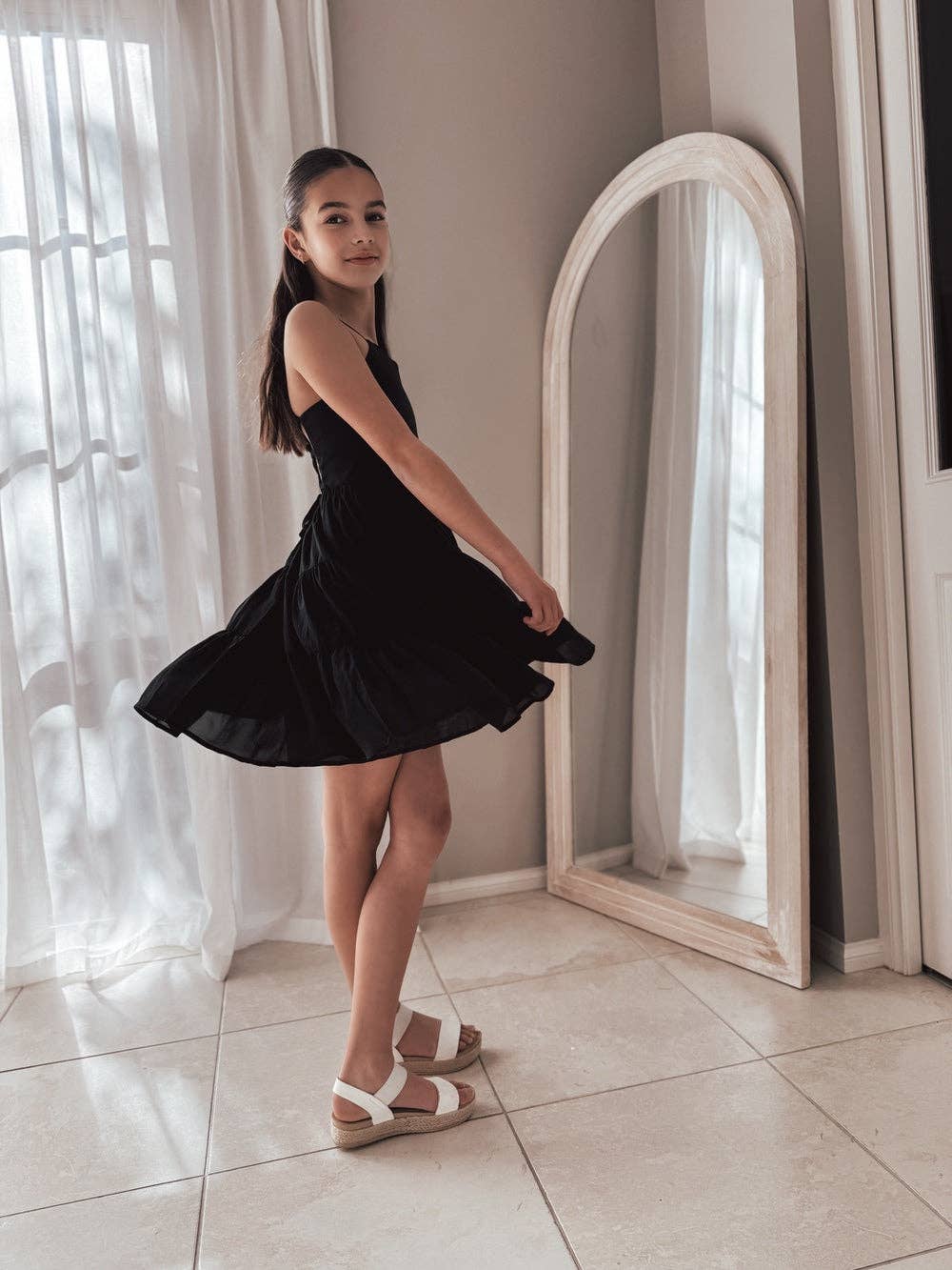 A Little Lacey - Vente Robe – enfant - Robe Fille Phoebe Chiffon Noire5