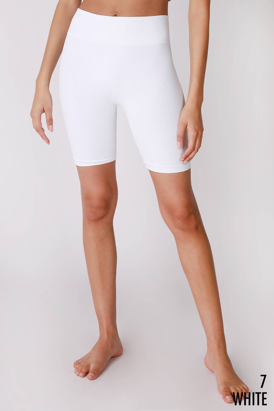 NIKIBIKI - Venta al por mayor Pantalones cortos deportivos - Mujer - NB8004 - Pantalones cortos de cintura alta acanalado0