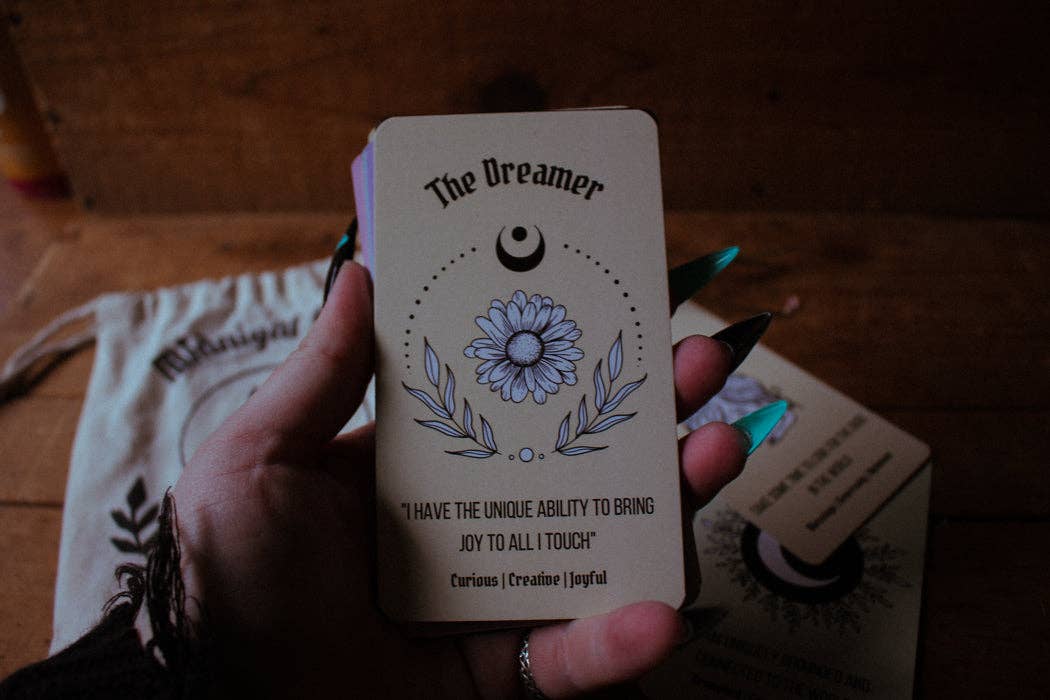 Midnight Raven Studios - Wholesale Tarot Cards - Midnight Star Oracle Deck - Witchy Oracle Deck2