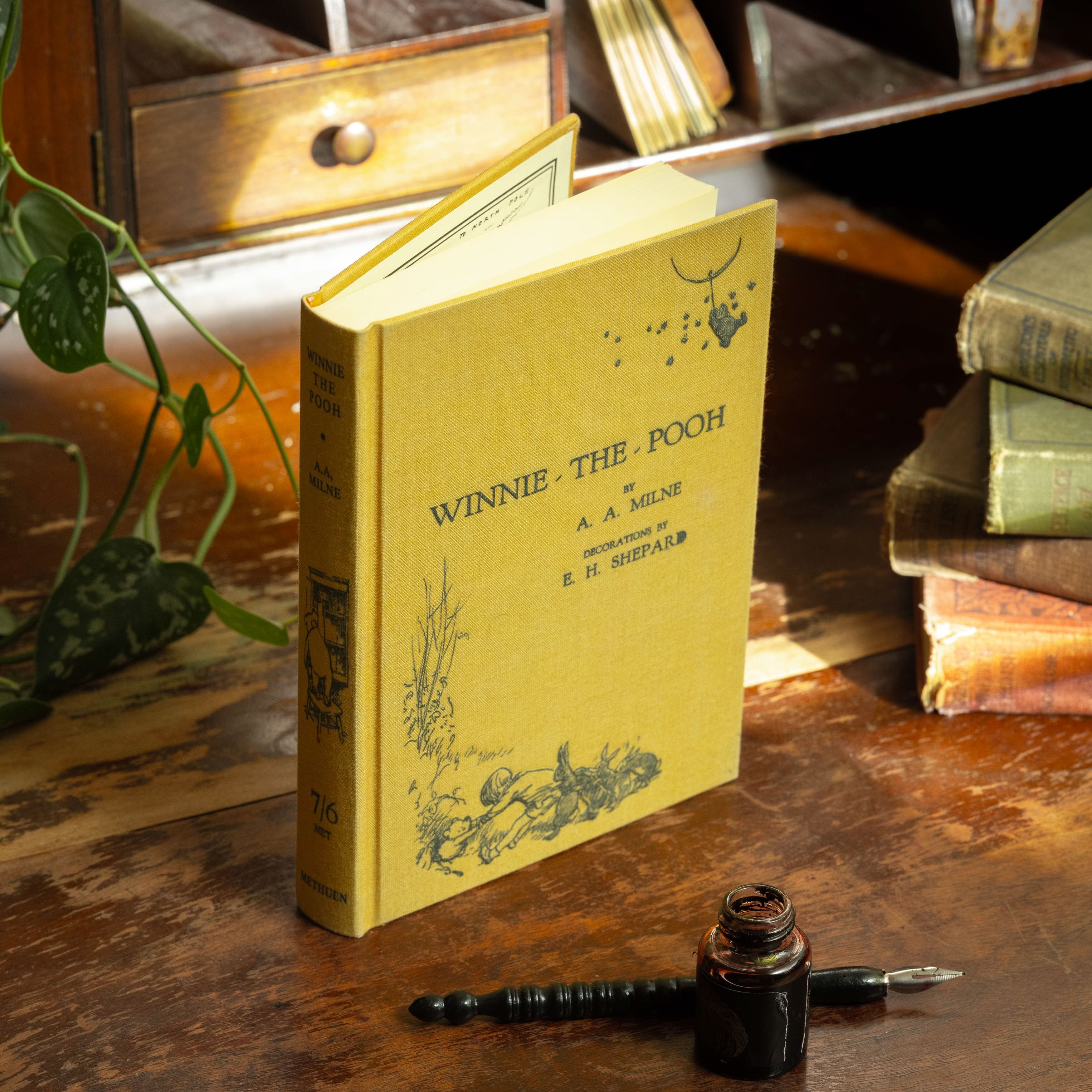 Novel Book Store - Wholesale Journal/Diary - *Winnie-the-Pooh by A. A. Milne & E. H. Shepard 1926 Book Journal