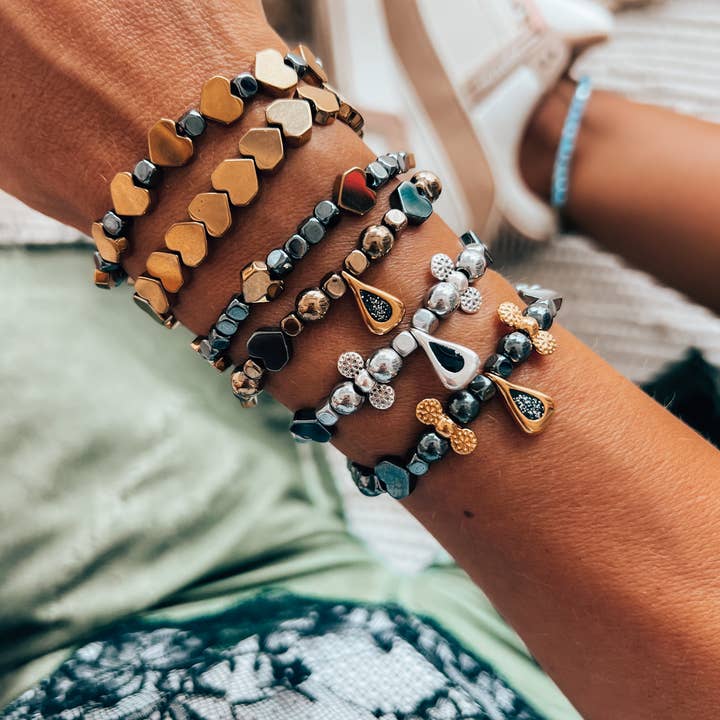 Goupi - Wholesale Jewelry Set - Semiprecious hematite beaded stackable bracelets