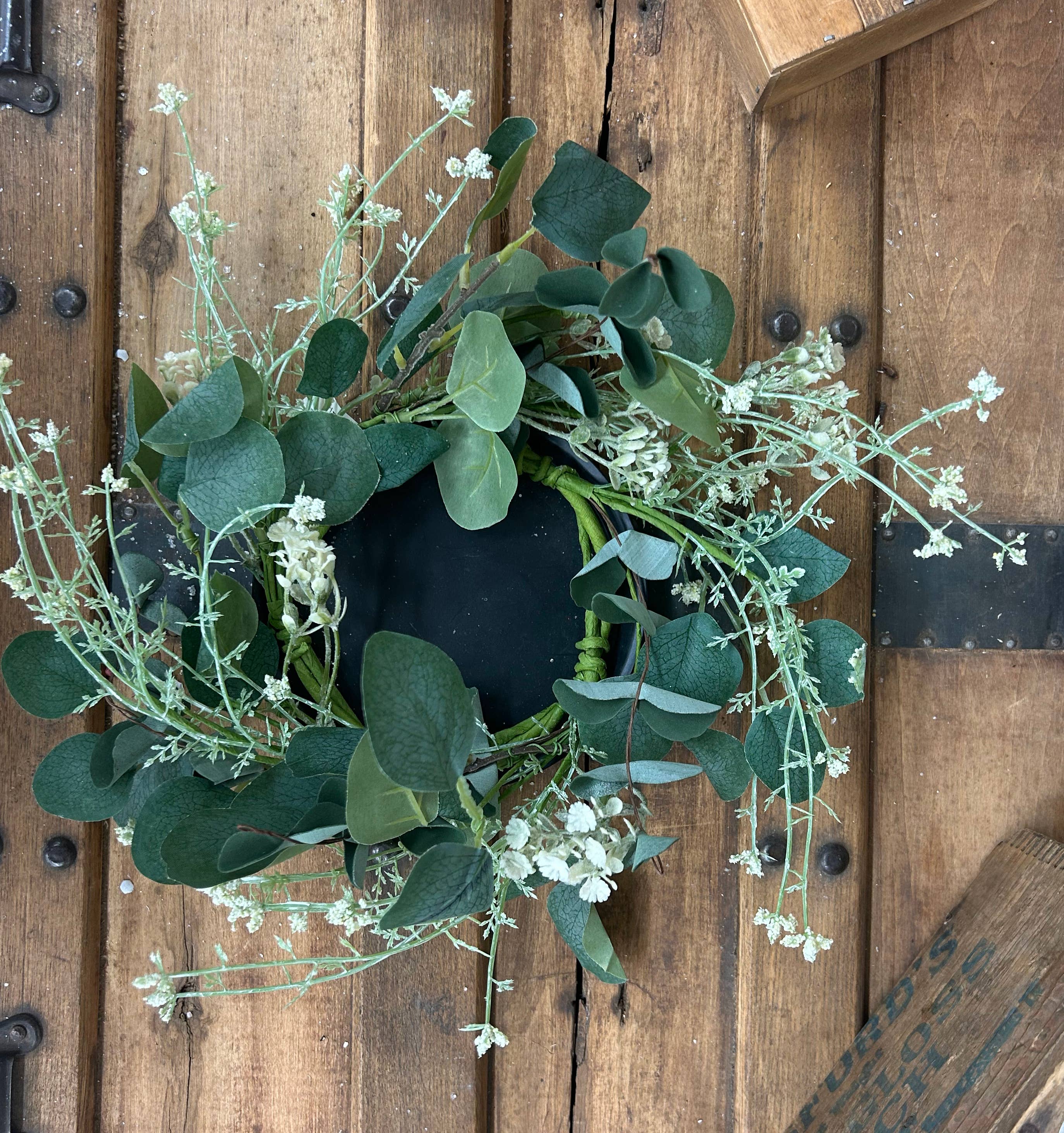 Vickie Jean's Creations Inc - Vente Fleurs artificielles - Anneau de bougie en eucalyptus Silver Dollar