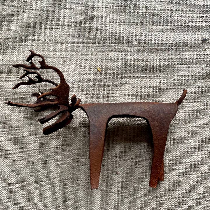 The Merchant Studio – wholesale Ornament – Reindeer Ornament / decor4