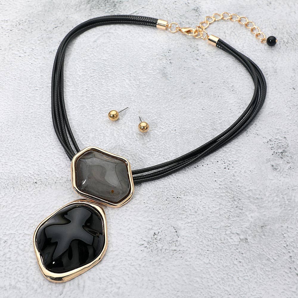 Sensibling Corp. – Engroshandel Halskæde med vedhæng – Fed abstrakt dobbelt harpiksled vedhæng statement halskæde1