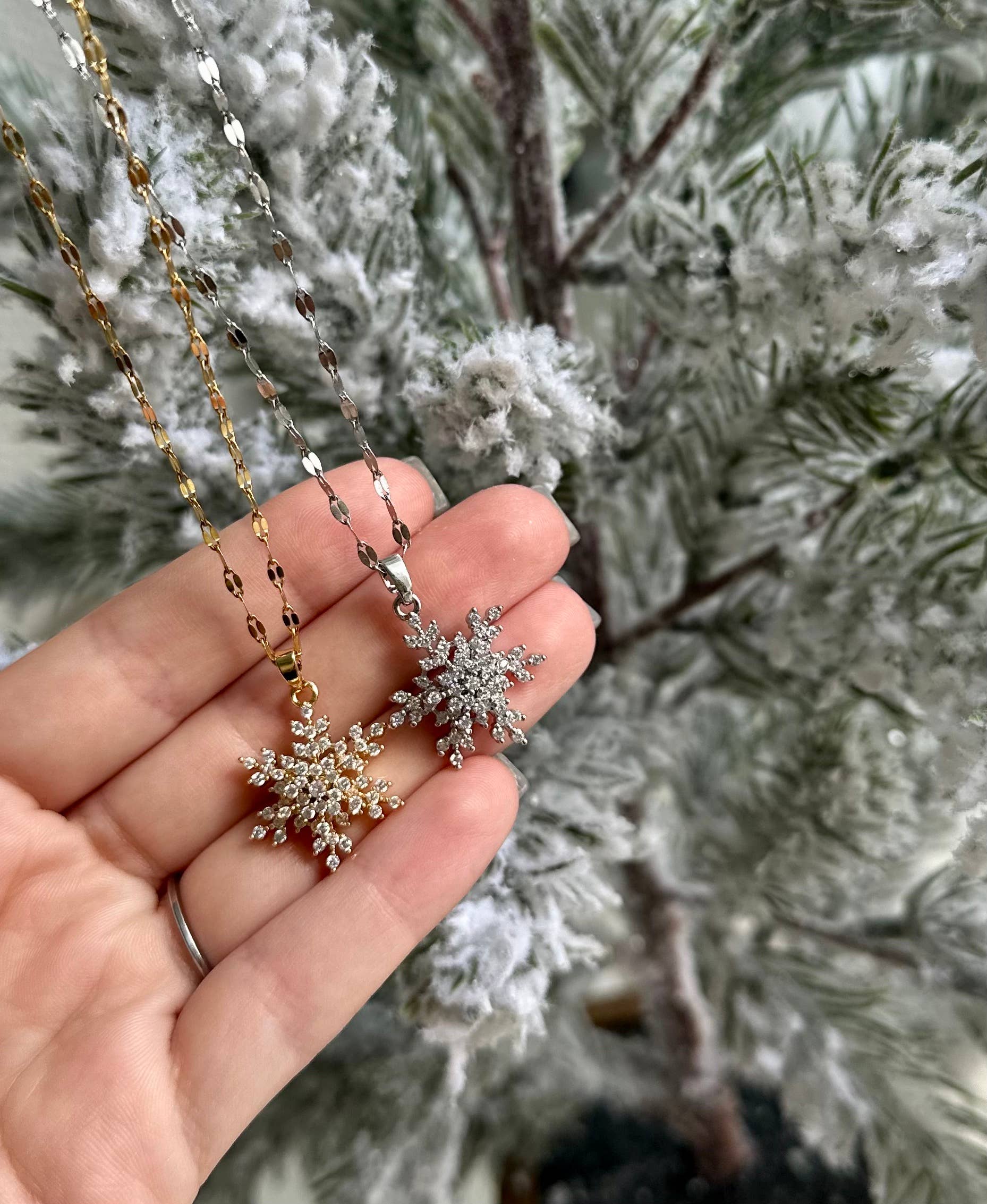 Offshore Surf Co – wholesale Pendant/charm necklace – Simple Style Snowflake Stainless Steel Plating6