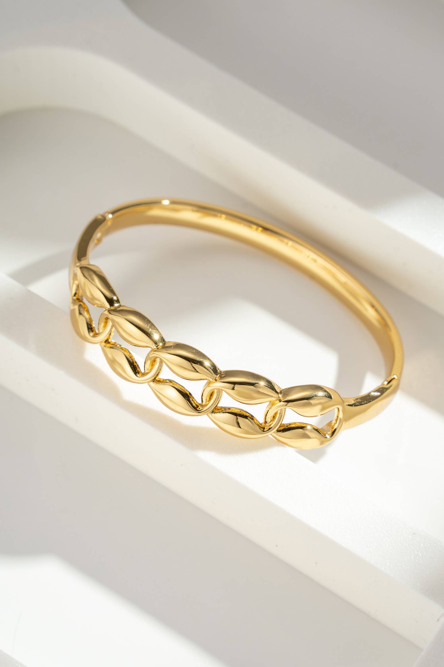 COSMOS - Wholesale Link & Chain Bracelet - Gold Steel Bracelet with Chic Oval Links Fashion Trend Parties0