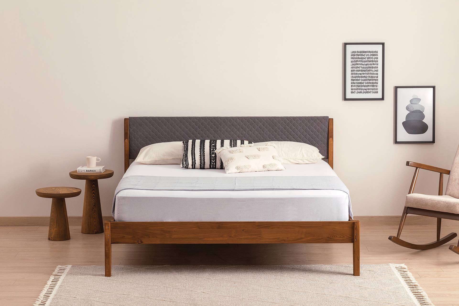 Deholzwart GmbH – wholesale Säng – İstanbul modell enkelträ i furu trä brun0