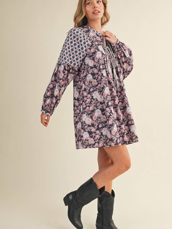 &MERCI - Wholesale Dress - Women's - FLORAL CONTRAST SLEEVE MINI DRESS MDR416910