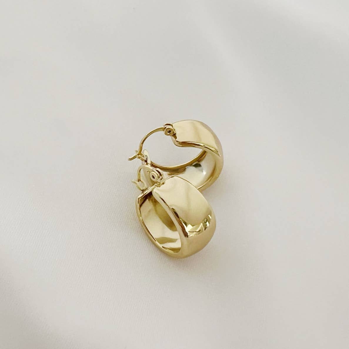 True by Kristy Jewelry - Wholesale Hoop Earrings - Noah Chunky Gold Filled Hoops Earrings3