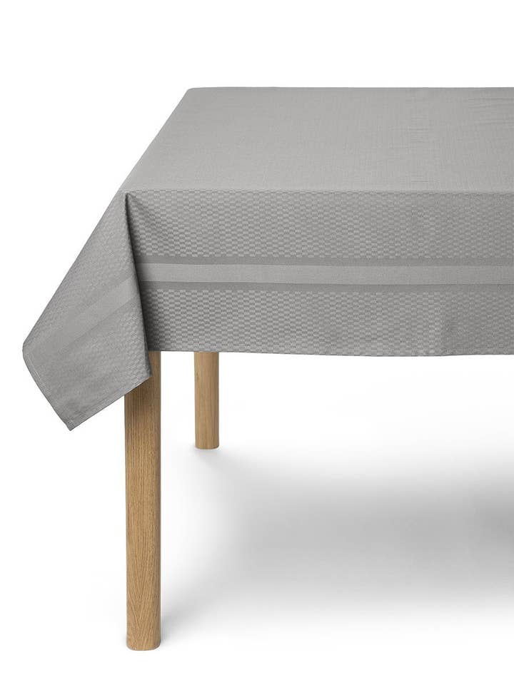 Damast tafellaken 150x350 cm voor wholesale door Compliments