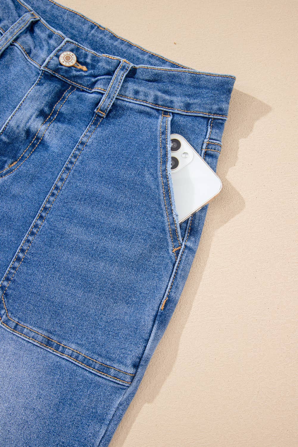 Babs + Birdie - Vendita all'ingrosso Jeans - Donna - Ezra | Jeans a Vita Alta con Gamba Ampia e Taglio Corto11