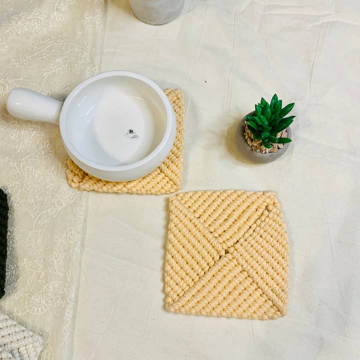 Knotting Studio - Vendita all'ingrosso Sottobicchiere - Sottobicchieri quadrati in macramè, tappetino per candele, tovaglietta per piante, regalo per lei