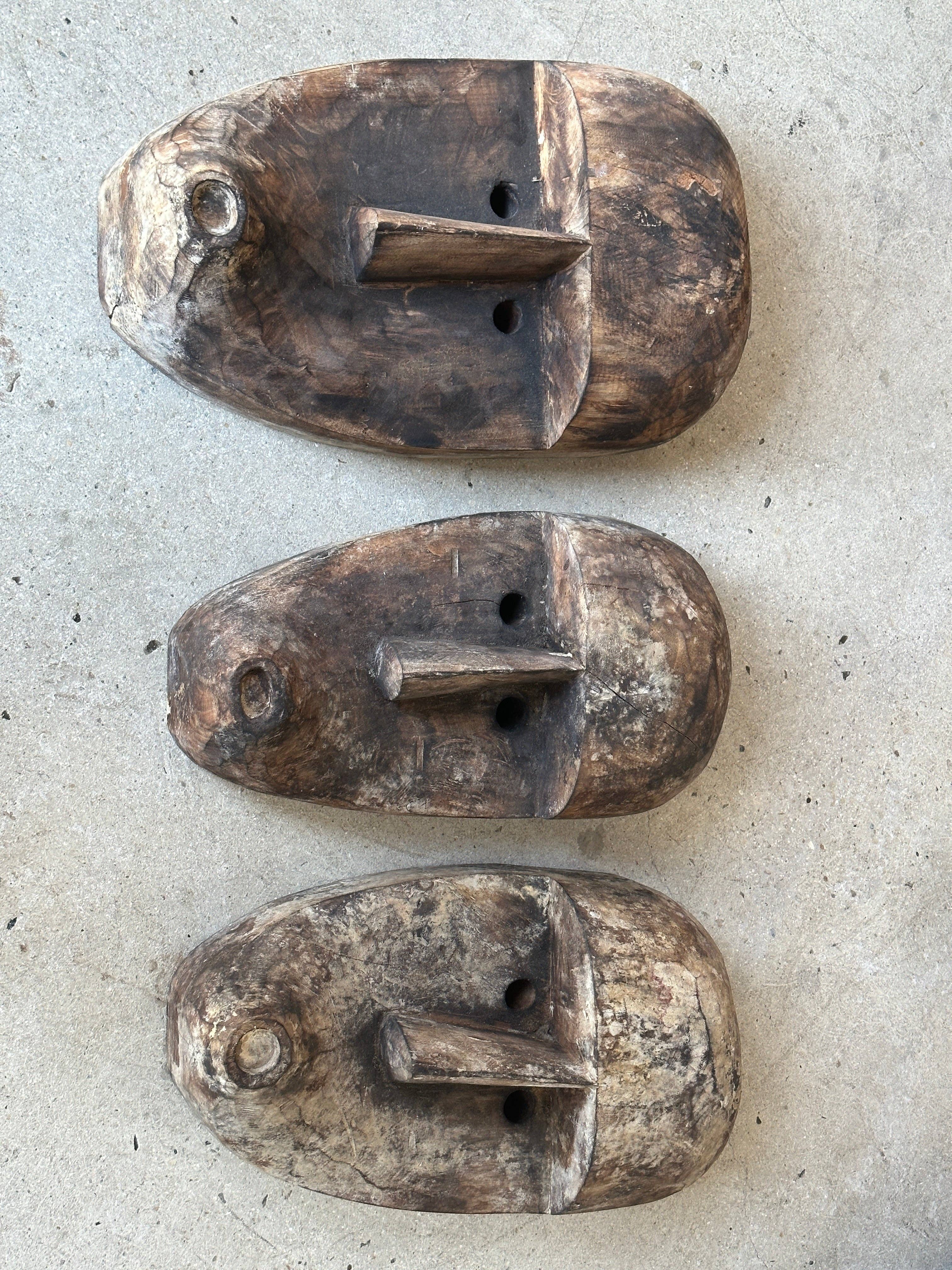 Office Objets – wholesale Skulptur – Stor Timor-mask i patinerat trä, höjd ca 50 cm (3 stycken)20