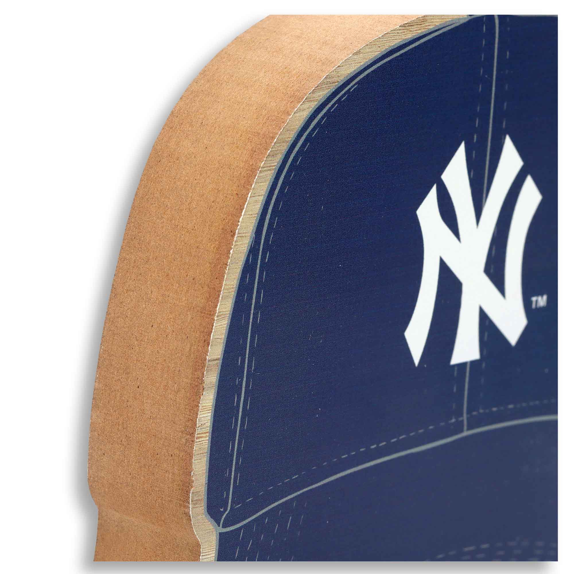 Open Road Brands, LLC - Vente Pancarte - Casquette MLB New York Yankees à décor en bois épais2