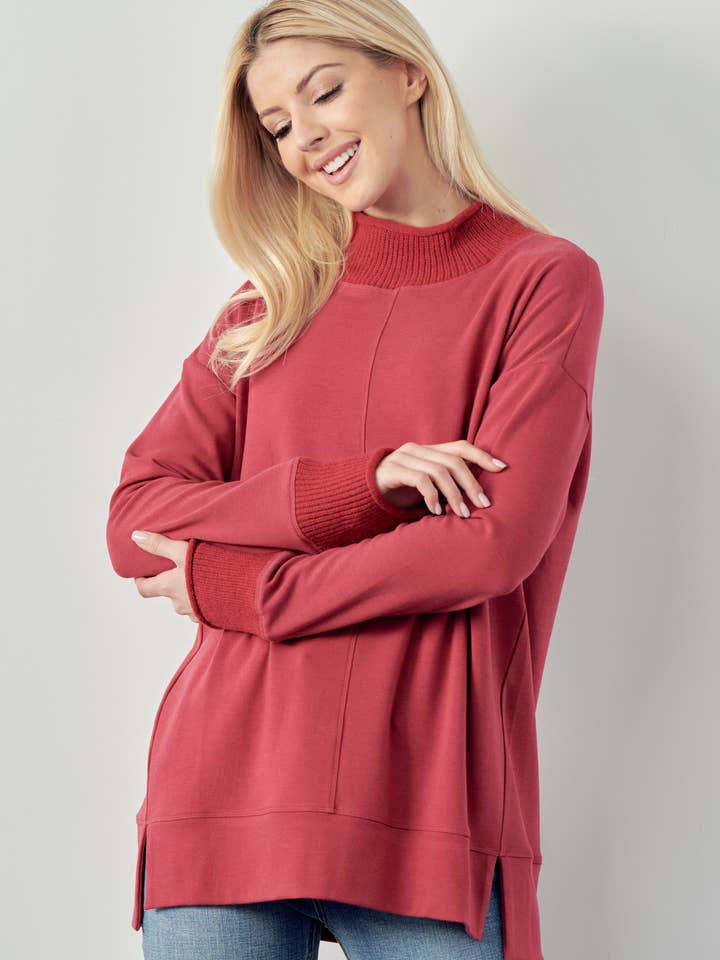 Felisa Strik Top Med Ribbet Mock Neck for engroshandel hos Joh Apparel