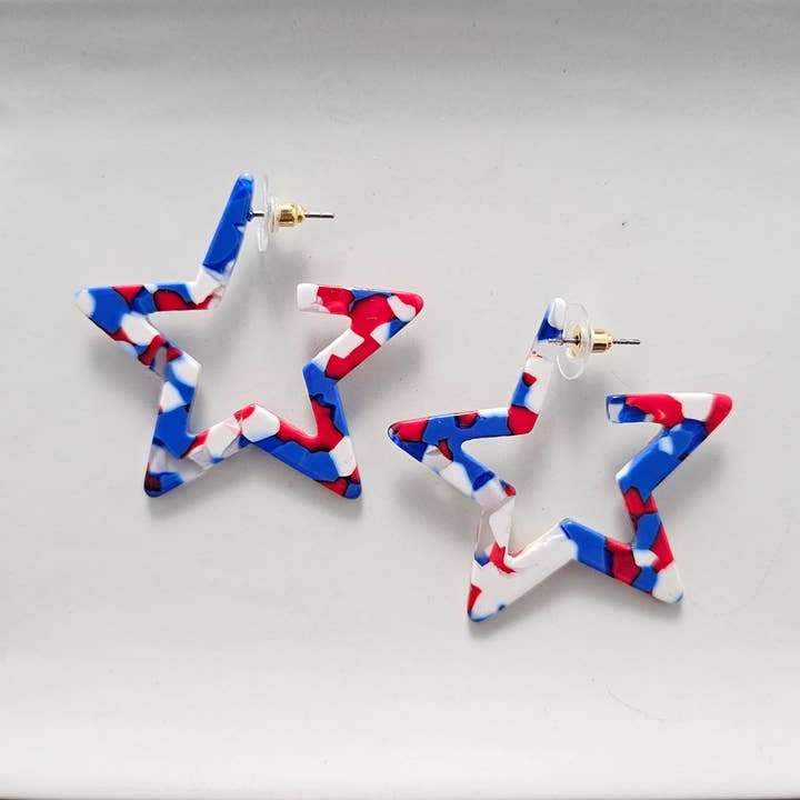 Créoles en forme d'étoile - rouge, blanc et bleu//Boucles d'oreilles du 4 juillet pour la vente par Spiffy & Splendid