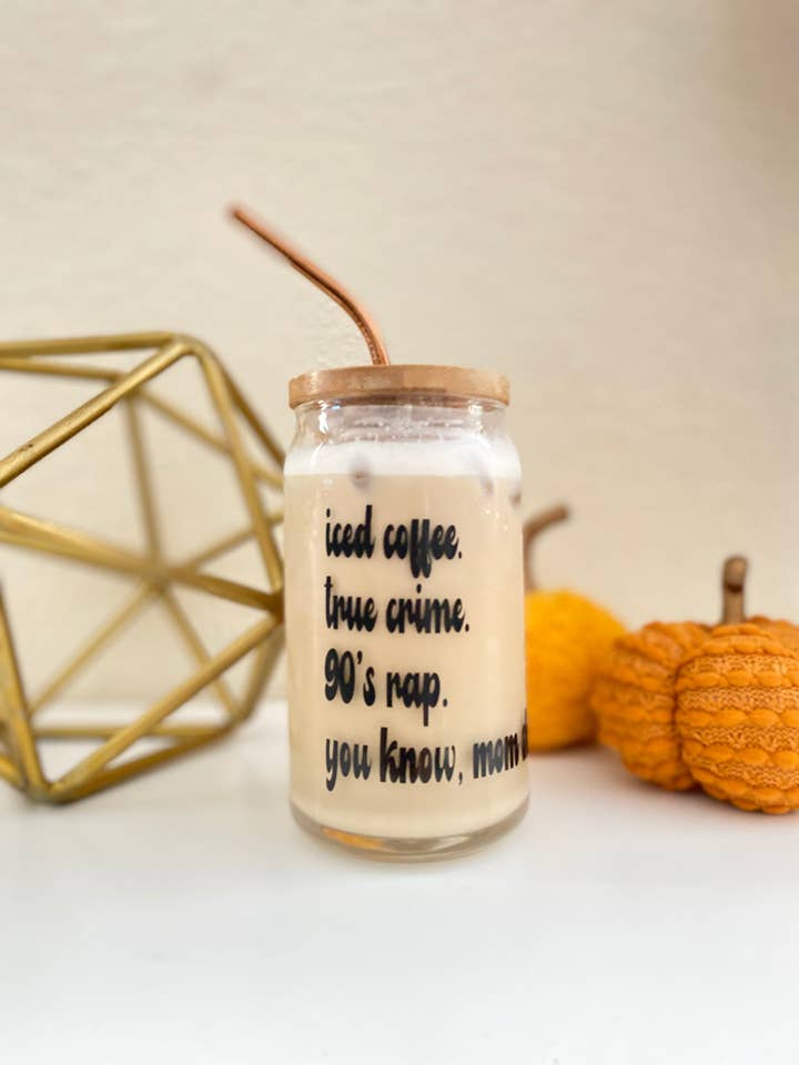 Tu sais, maman sh** tasse en verre pour la vente par Will + Vivi