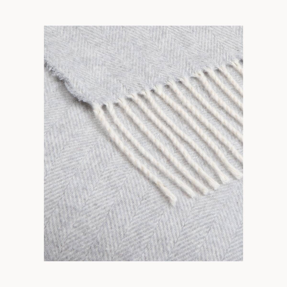 SOFIA TOSCANO - Wholesale Throw blanket - Super Soft Babele Herringbone - Plaid in Recycled Cotton5