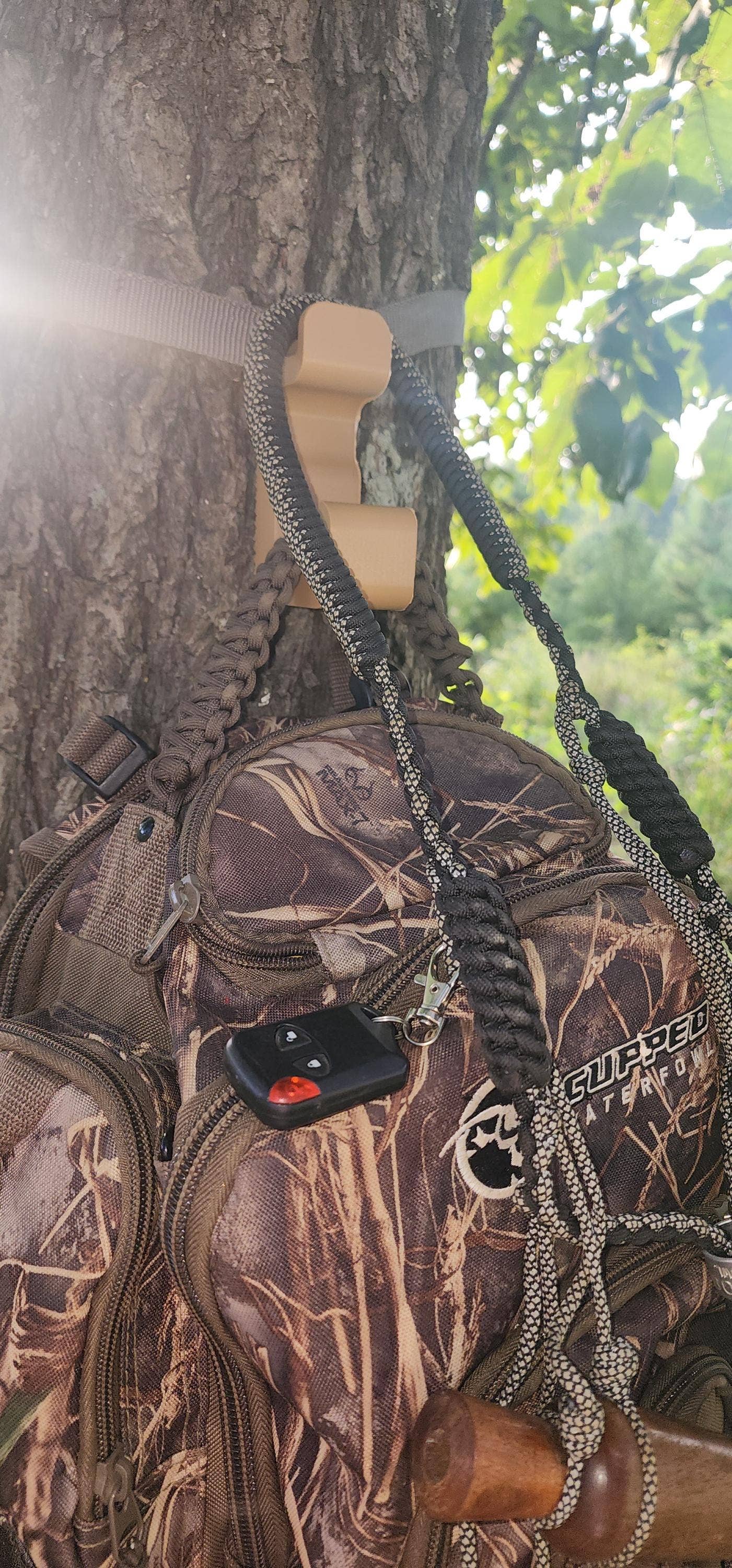 Get Ducked Waterfowl - Wholesale Sportieve accessoires - Trail & Timber™ BarkBite Gear Hook — Aanhanghaak voor rugzakken & uitrusting3