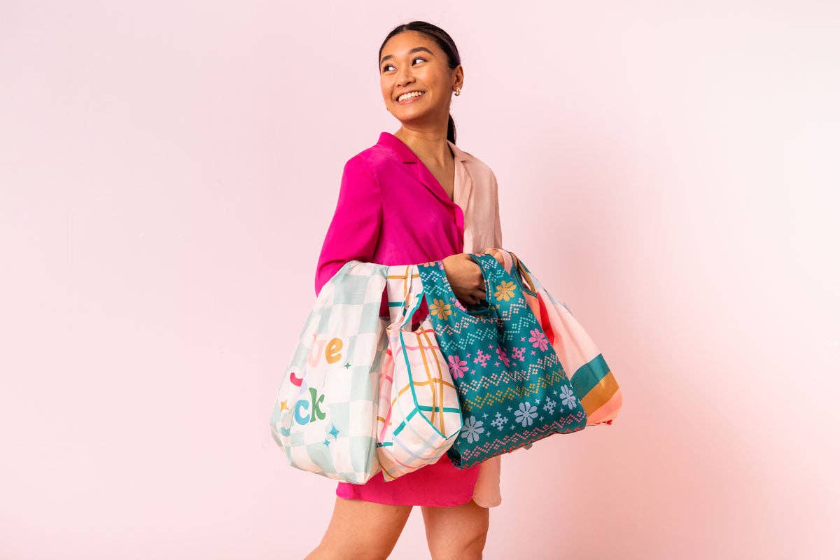 Talking Out of Turn - Wholesale Gift Bag - Holiday Twist & Shouts Medium1