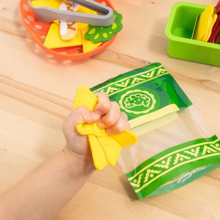 Fat Brain Toy Co. - Wholesale Toy Set - Kids - Pretendables Nacho Set