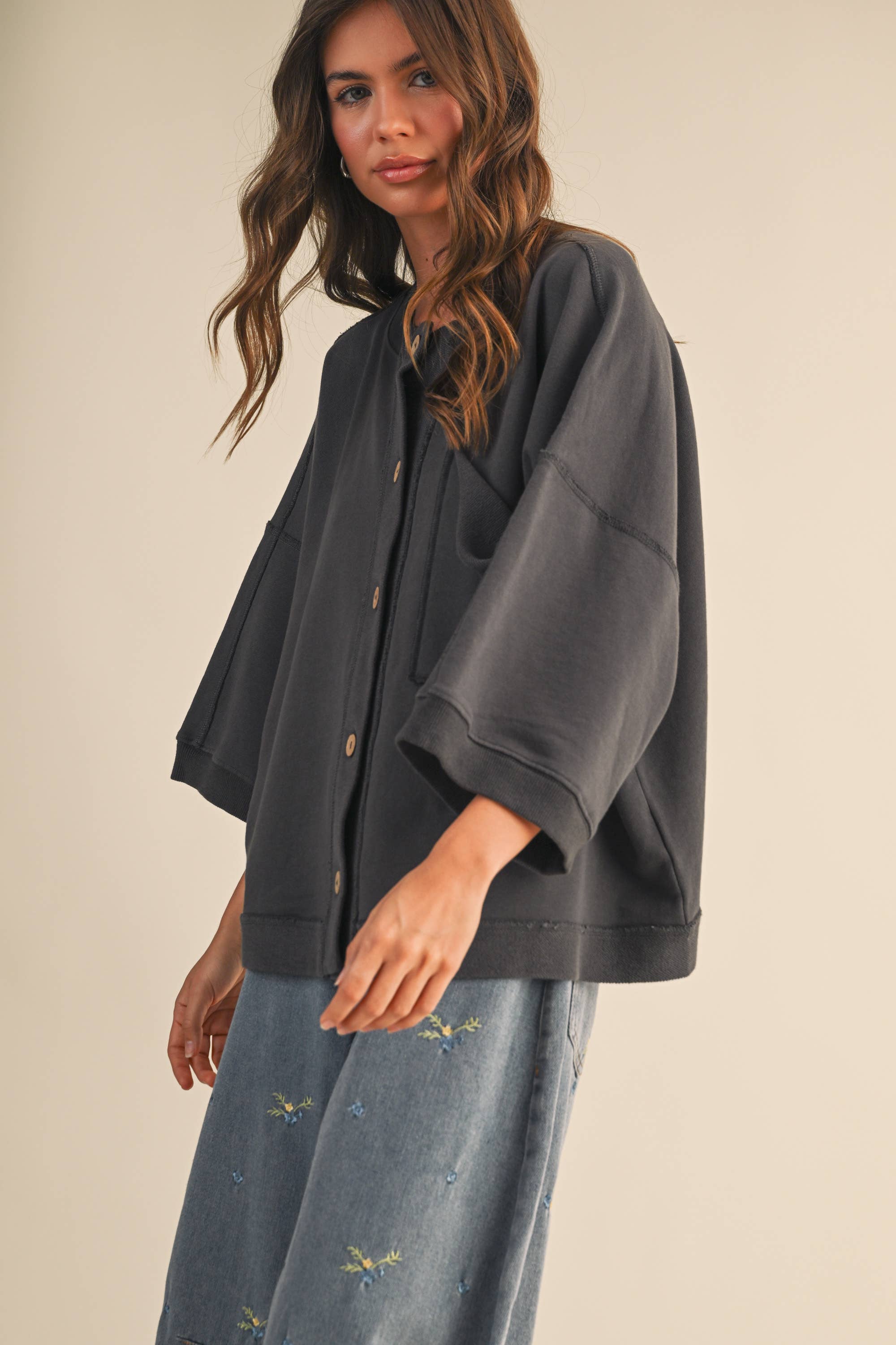 Klesis - Wholesale Button Down Shirt - Women's - IJ1589  FRONT POCKET BUTTON DOWN OVERSIZED SOLID TOP13