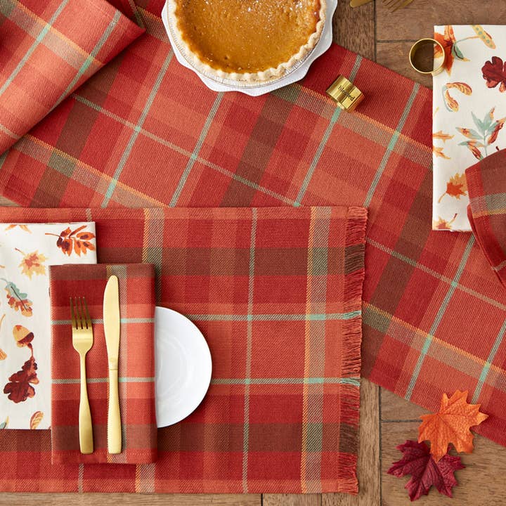 Design Imports - Wholesale Dinner & Cloth Napkin - Falling Leaves Printed Napkin3