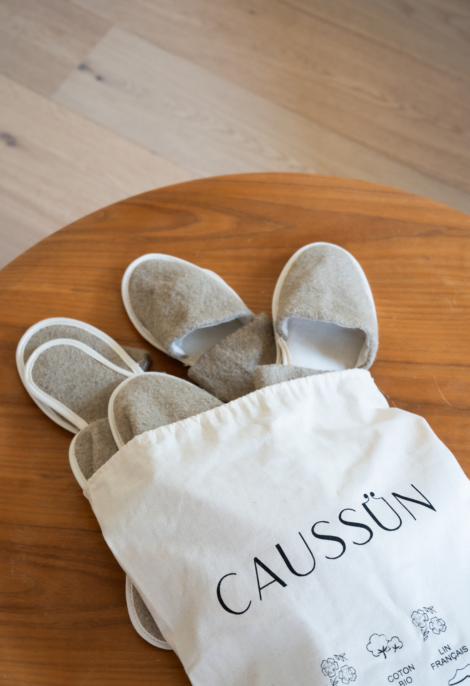 Caussün - Wholesale Slippers - Unisex - Slippers - The Guest Pack in Linen1