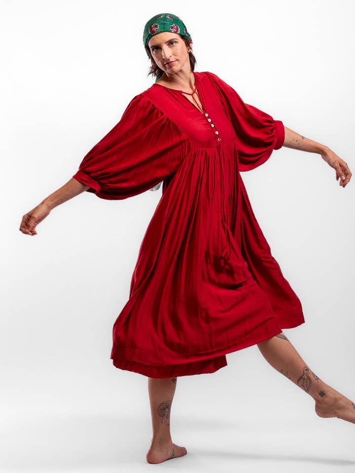 Abito Fleur in misto seta per la vendita all'ingrosso da parte di TABOO FASHION