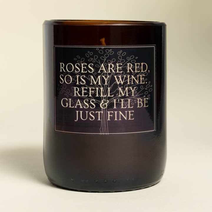Bougie amusante en bouteille de vin « Les roses sont rouges » | 14 oz de cire de soja pour la vente par Black Oak Soap Company