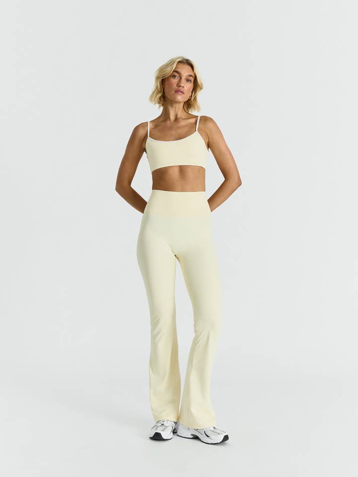 Softsculpt Udstillede Leggings - Lemonade for engroshandel hos Sisterly Tribe