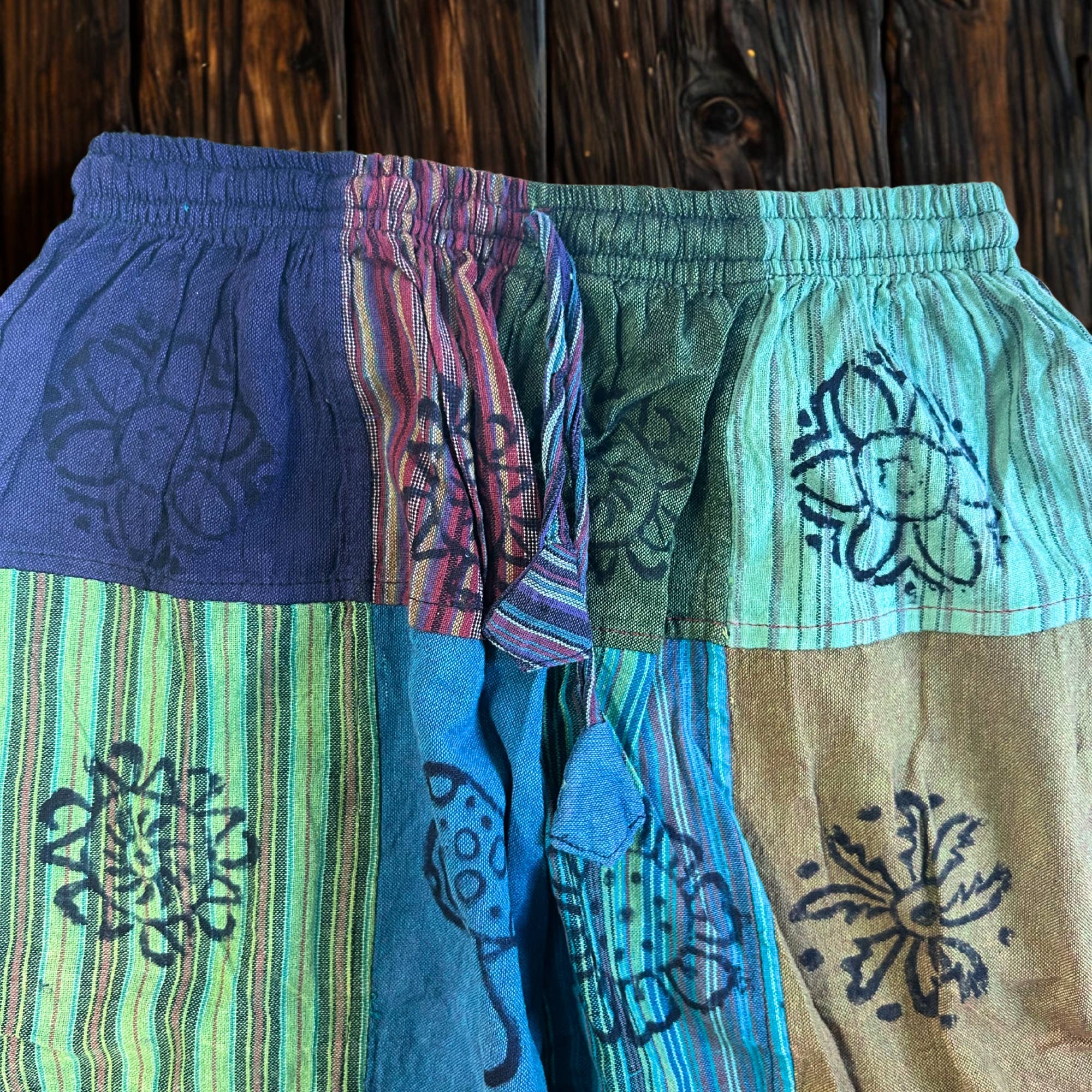 Ancient Wisdom – wholesale Trousers – Unisex – Patchwork Pants – Nomad Sari Collection5