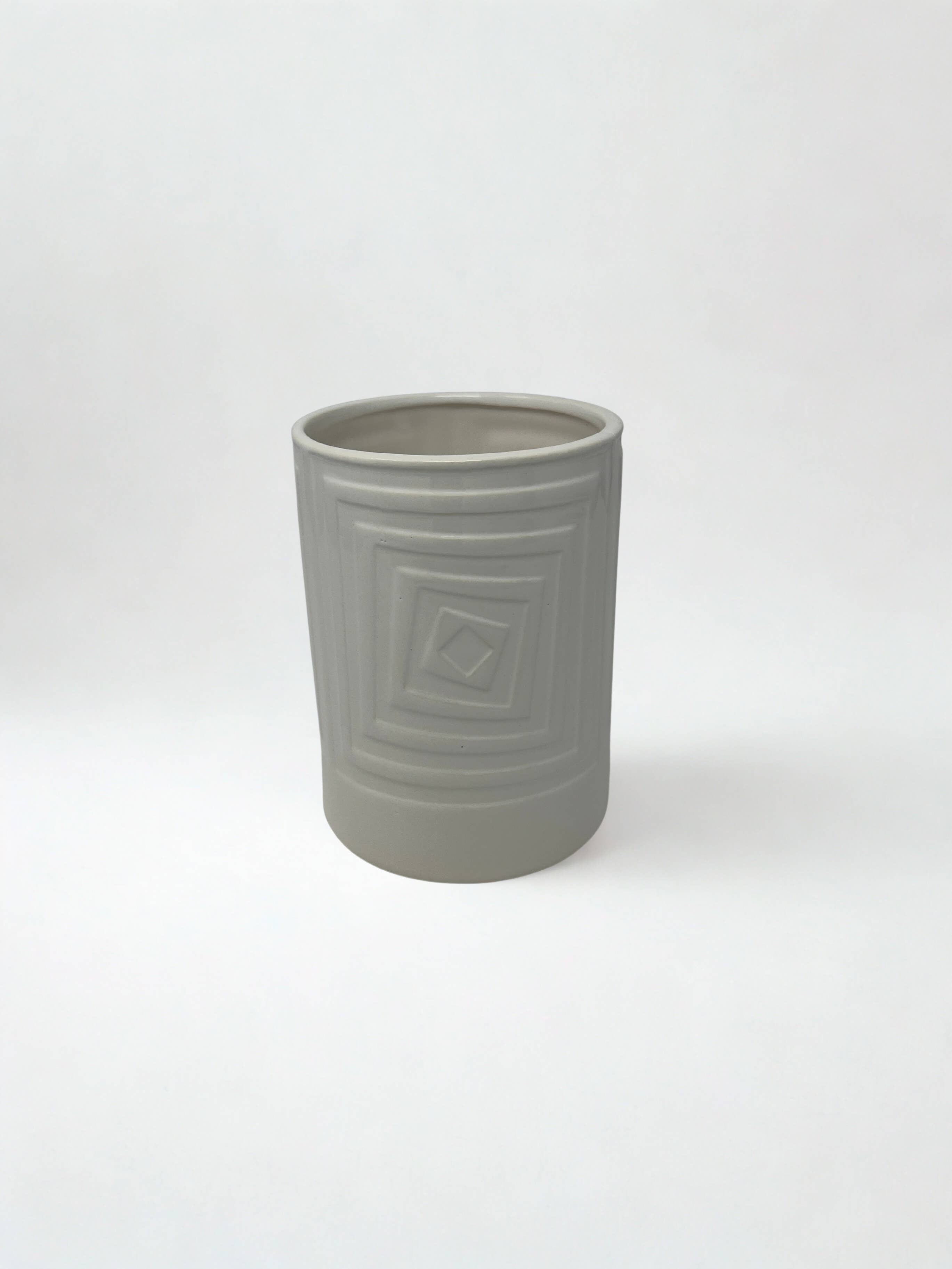 USA HomeMax - Wholesale Vase - Modern Ceramic Flower Vase Assorted Designs13