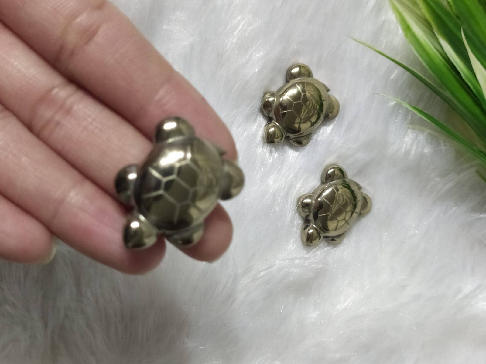 Soothing Crystals - Wholesale Spirituele steen/kristal - Groothandel Gouden Pyriet Schildpad Beeldjes | Kristal Dieren in Bulk2