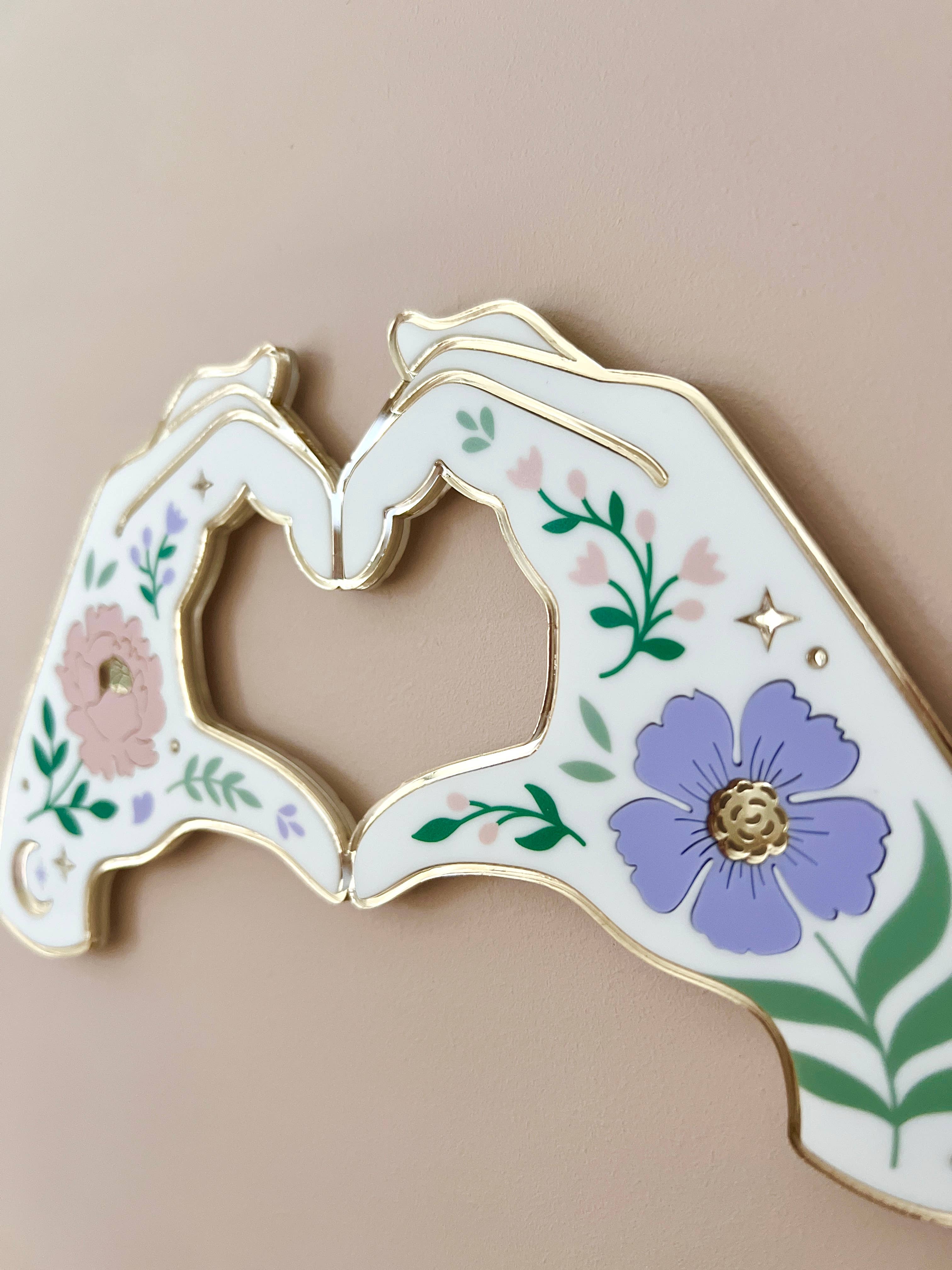 Print Your Love - Vente Décoration murale - Bijou de mur Coeur avec les mains2