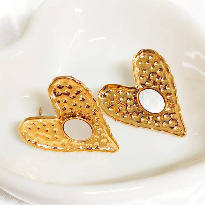 Hjerteøreringe & hvid sten for engroshandel hos Pampa Mia