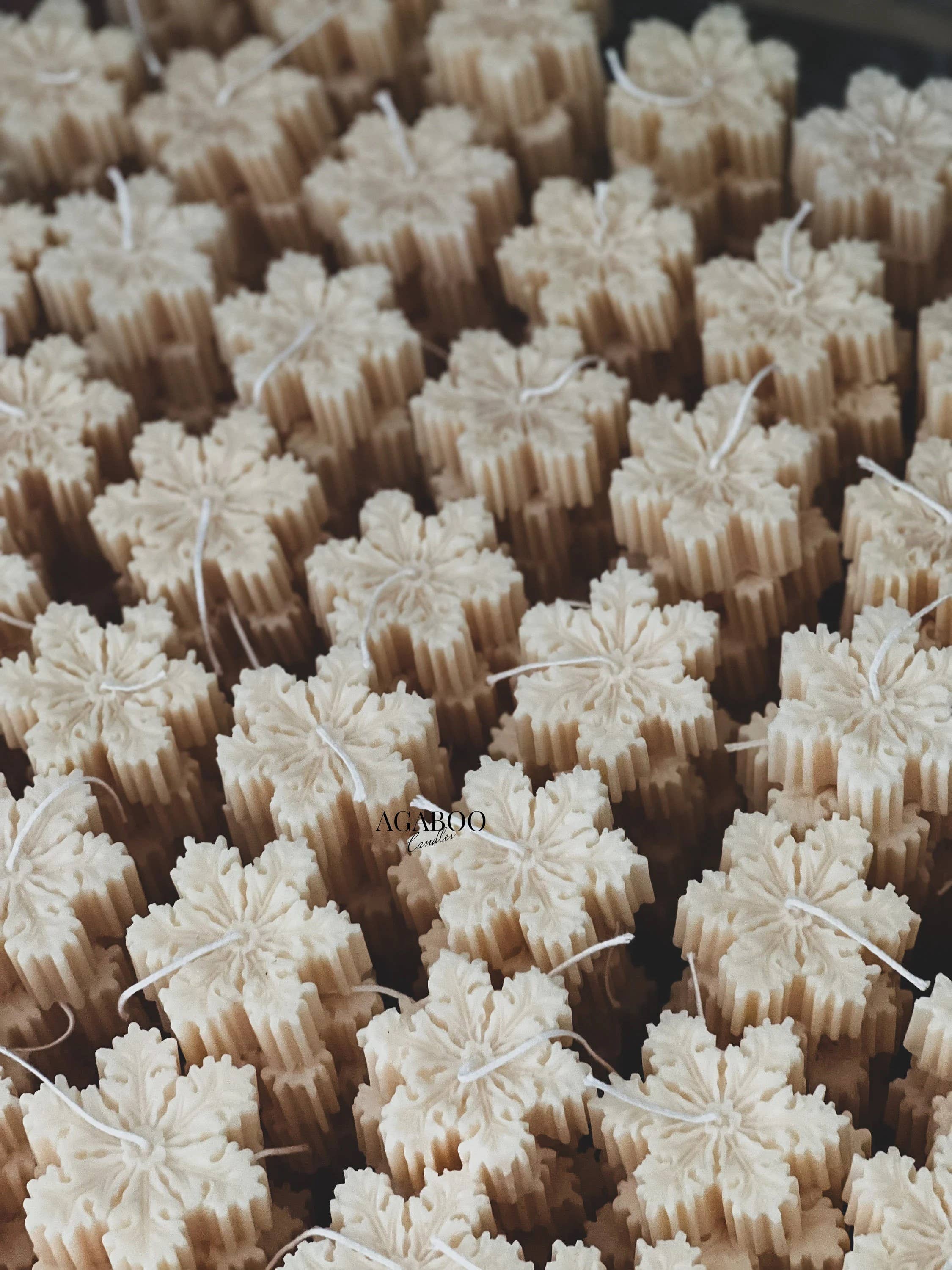 Agaboo Candle - Vendita all'ingrosso Candele regalo - Candela natalizia a forma di fiocco di neve, 5,1 x 6,3 cm0