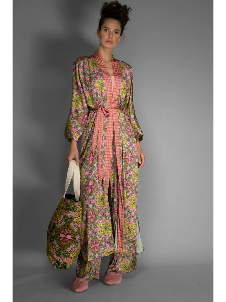 Nuvula - Wholesale Robe - Women's - Relaxed Fit Exotic Duchess Floral Satin Kimono Long Robe