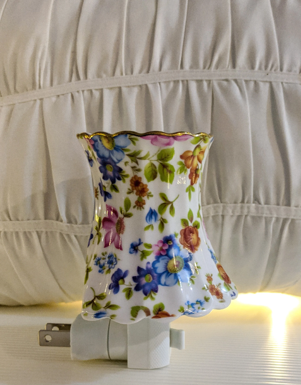 Green Pastures Wholesale - Wholesale Night Light - Night Lights - Multicolored Floral Porcelain 2